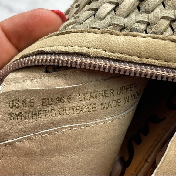 Sam Edelman Ankle peep toe booties sandals 6.5 Leather Beige Block heel - Picture 8 of 9